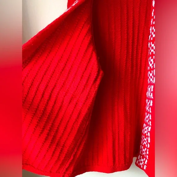 Bright red knit open front cardigan with white knit pattern - Picture 11 of 12